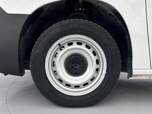 peugeot-partner-2025-diesel-1499cc