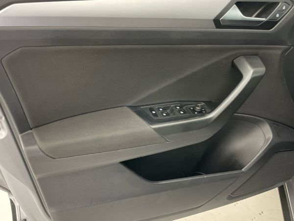 volkswagen-t-roc-2023-gasolina-999cc