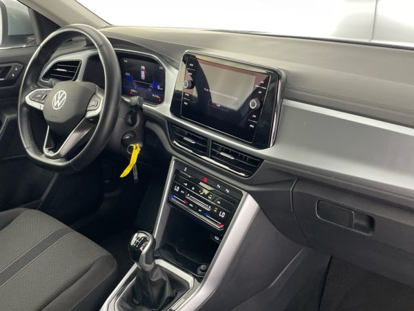 volkswagen-t-roc-2023-gasolina-999cc