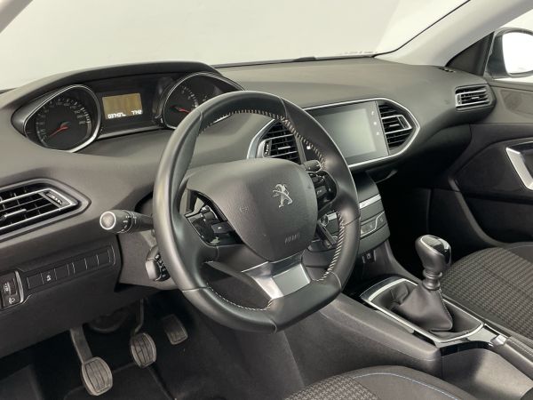 peugeot-308-sw-2020-gasolina-1199cc