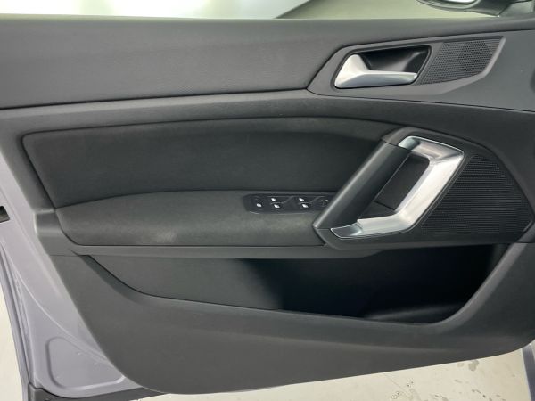 peugeot-308-sw-2020-gasolina-1199cc