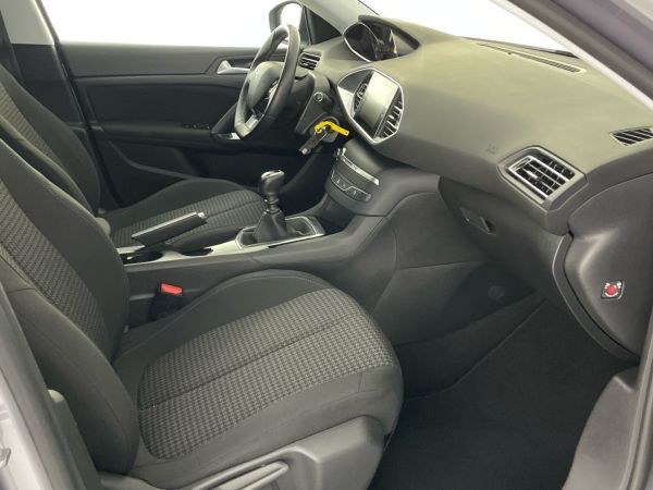 peugeot-308-sw-2020-gasolina-1199cc