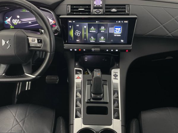 ds-ds-7-crossback-2023-hibrido-1598cc