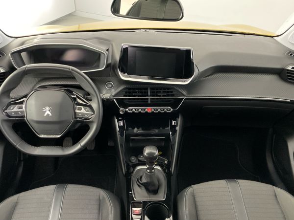 peugeot-208-2022-gasolina-1199cc