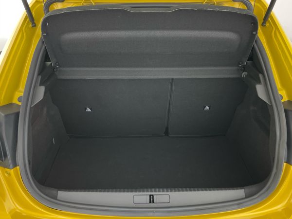 peugeot-208-2022-gasolina-1199cc