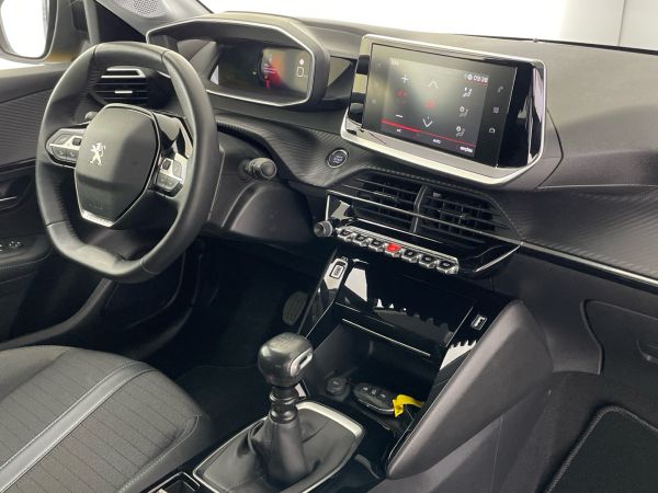 peugeot-208-2022-gasolina-1199cc