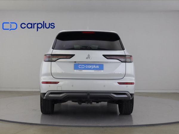 mitsubishi-outlander-2026-hibrido-2360cc