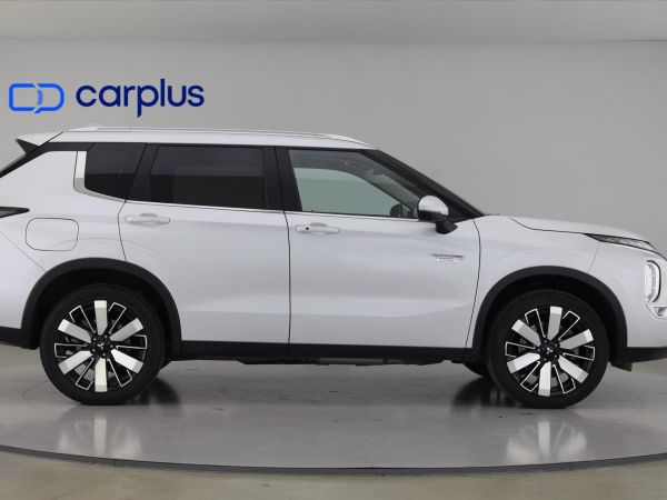 mitsubishi-outlander-2026-hibrido-2360cc