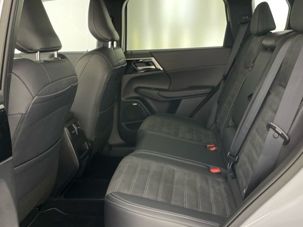 mitsubishi-outlander-2026-hibrido-2360cc