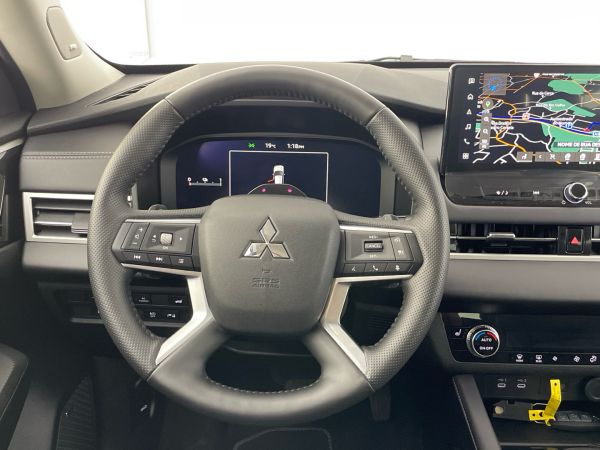 mitsubishi-outlander-2026-hibrido-2360cc