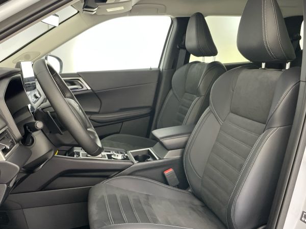 mitsubishi-outlander-2026-hibrido-2360cc