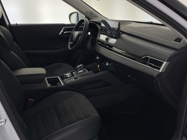 mitsubishi-outlander-2026-hibrido-2360cc