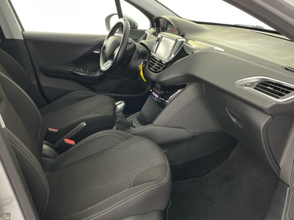 peugeot-208-2016-gasolina-1199cc