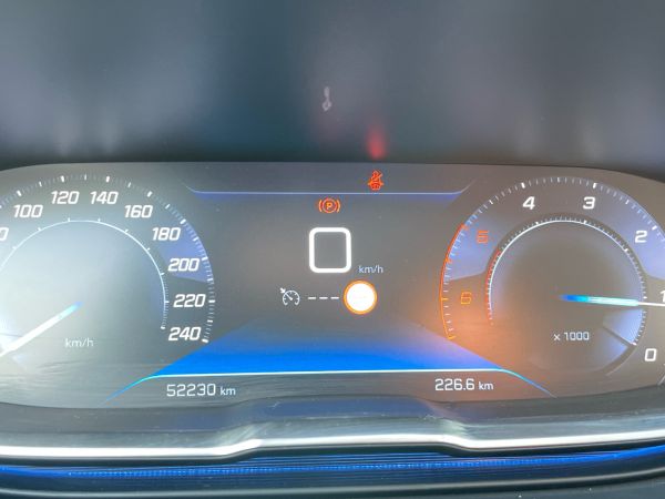 peugeot-5008-2019-diesel-1499cc