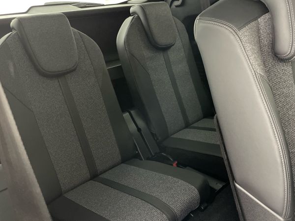 peugeot-5008-2019-diesel-1499cc