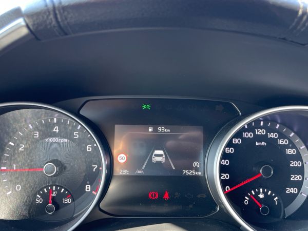 kia-xceed-2024-gasolina-998cc