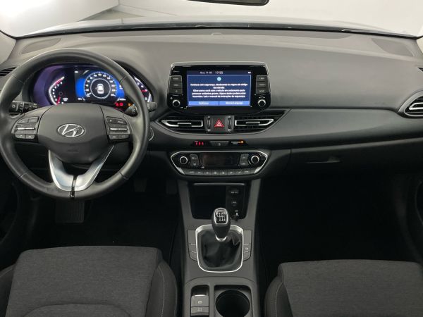 hyundai-i30-2023-gasolina-998cc