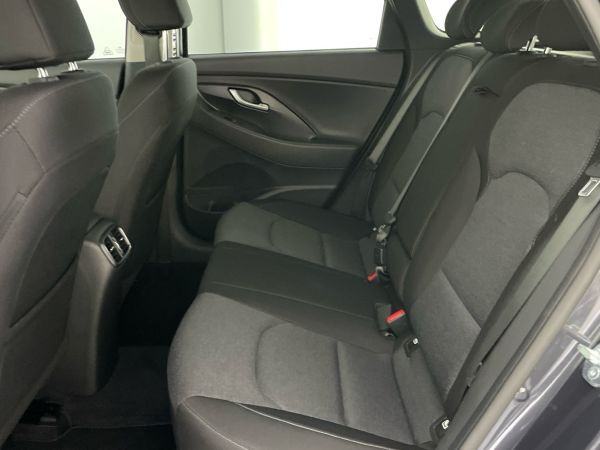 hyundai-i30-2023-gasolina-998cc