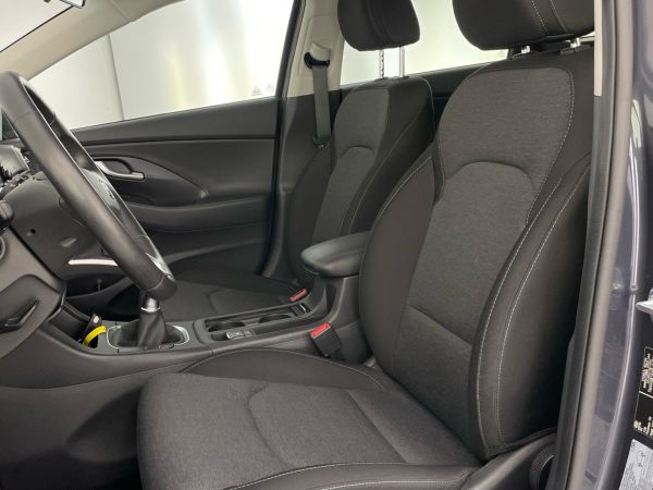 hyundai-i30-2023-gasolina-998cc