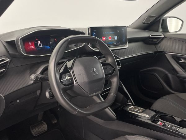 peugeot-2008-2023-gasolina-1199cc