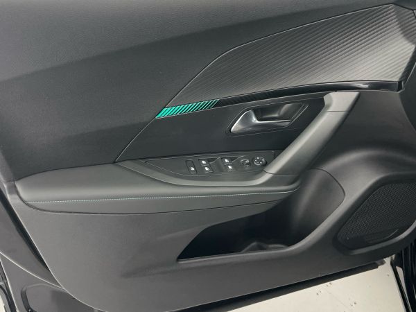 peugeot-2008-2023-gasolina-1199cc