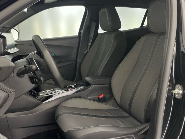 peugeot-2008-2023-gasolina-1199cc
