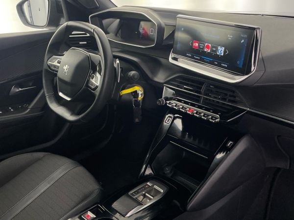 peugeot-2008-2023-gasolina-1199cc