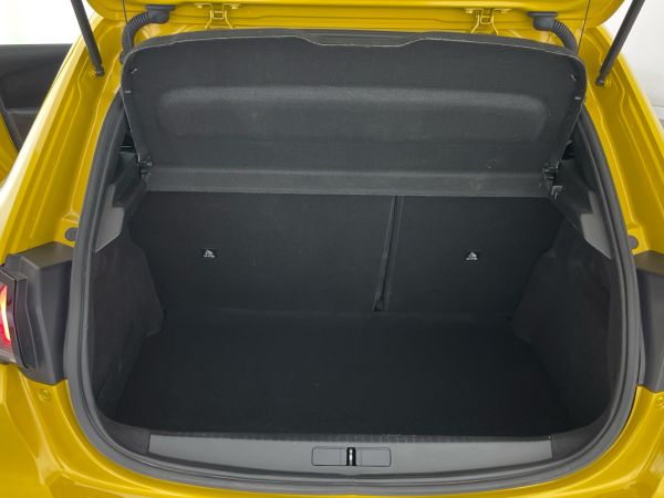peugeot-208-2021-gasolina-1199cc