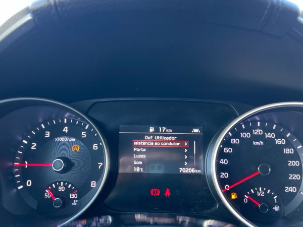 kia-xceed-2022-gasolina-998cc