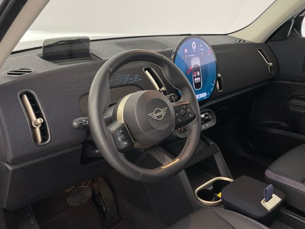 mini-countryman-2025-diesel-1995cc