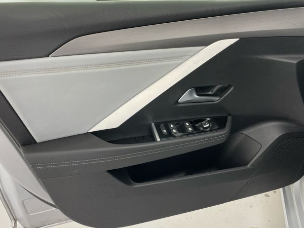opel-astra-2023-gasolina-1199cc