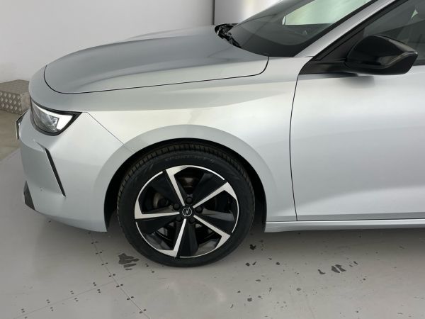 opel-astra-2023-gasolina-1199cc