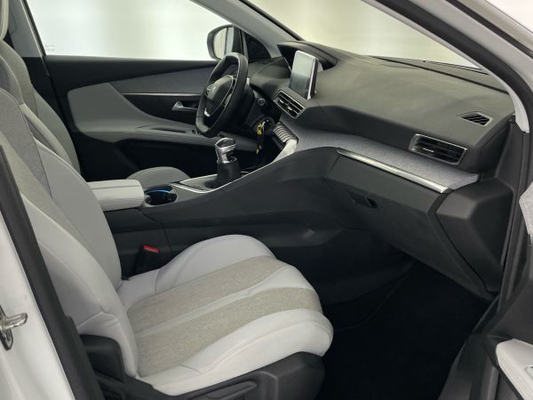 peugeot-5008-2020-gasolina-1199cc