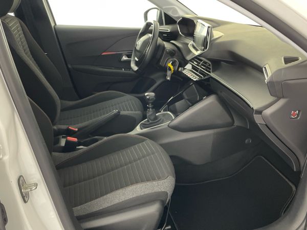 peugeot-208-2020-gasolina-1199cc