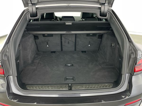 bmw-serie-5-2023-diesel-1995cc