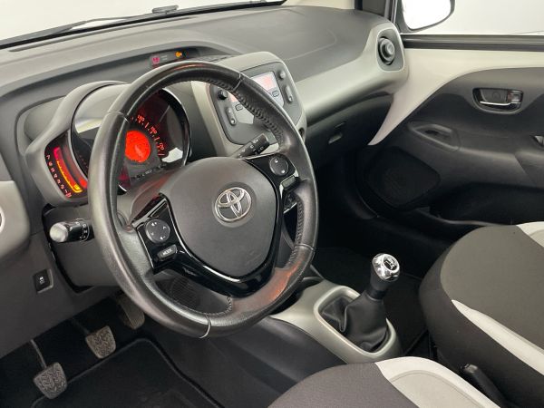 toyota-aygo-2017-gasolina-998cc