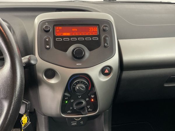 toyota-aygo-2017-gasolina-998cc