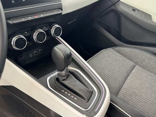 renault-clio-2023-gasolina-1598cc