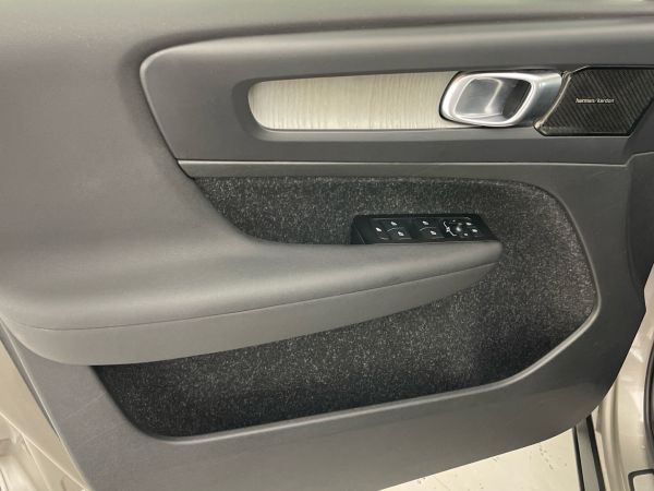 volvo-xc40-2021-gasolina-1477cc