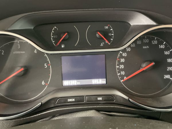opel-crossland-x-2019-diesel-1499cc