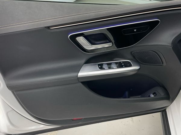 mercedes-benz-eqe-2023-eletrico-0cc