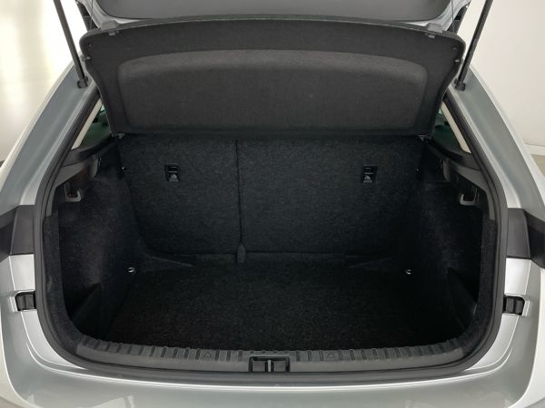 skoda-scala-2024-gasolina-999cc