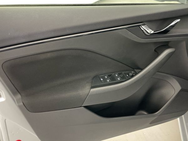 skoda-scala-2024-gasolina-999cc