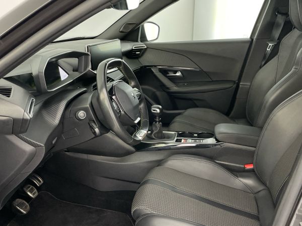 peugeot-2008-2021-gasolina-1199cc
