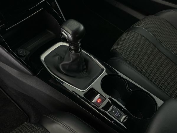peugeot-2008-2021-gasolina-1199cc