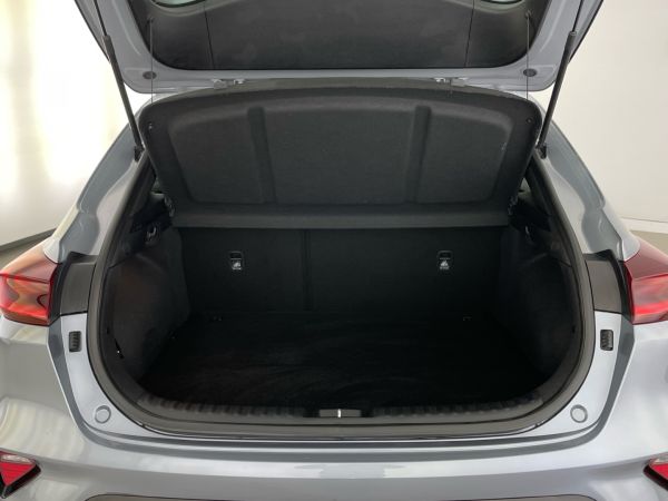 kia-xceed-2023-gasolina-998cc