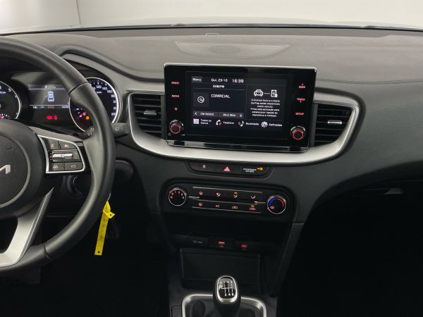 kia-xceed-2023-gasolina-998cc