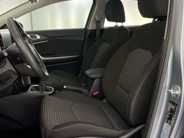 kia-xceed-2023-gasolina-998cc