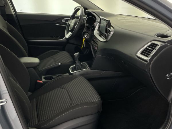 kia-xceed-2023-gasolina-998cc