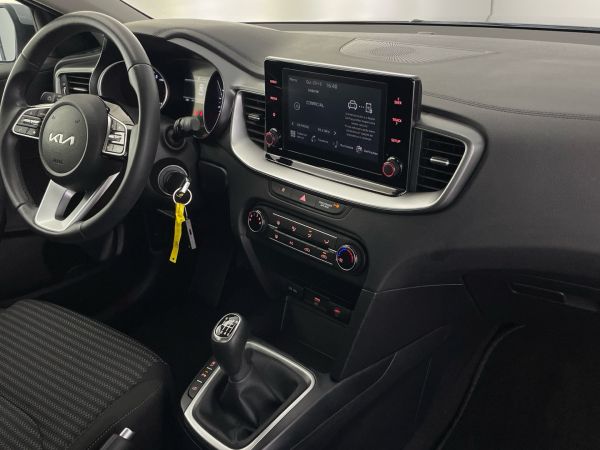 kia-xceed-2023-gasolina-998cc